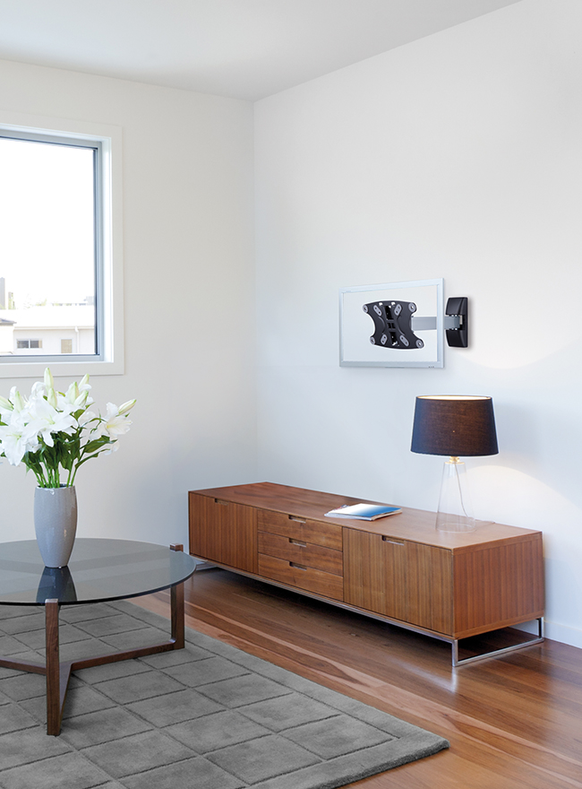 LN2SA120 Lifestyle 1